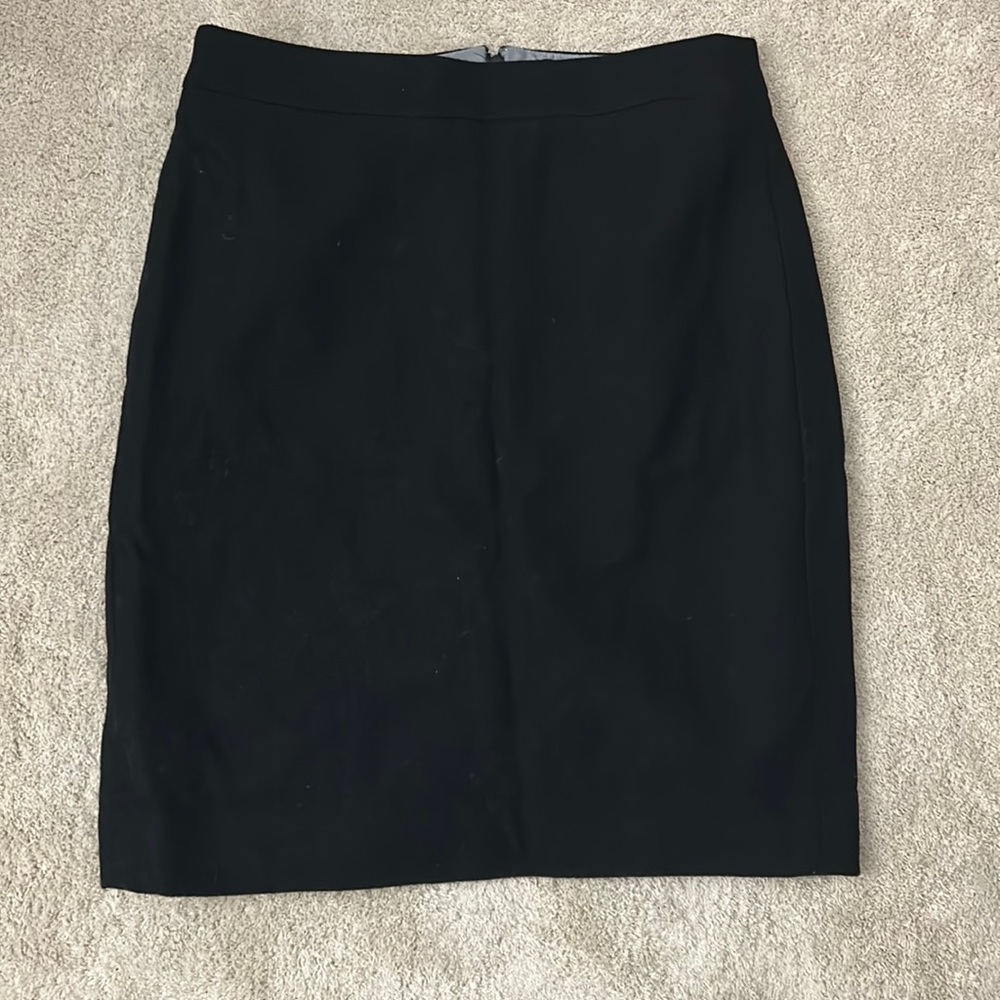 J Crew Wool Pencil Skirt Black Size 4 Great Condition Classic Fit